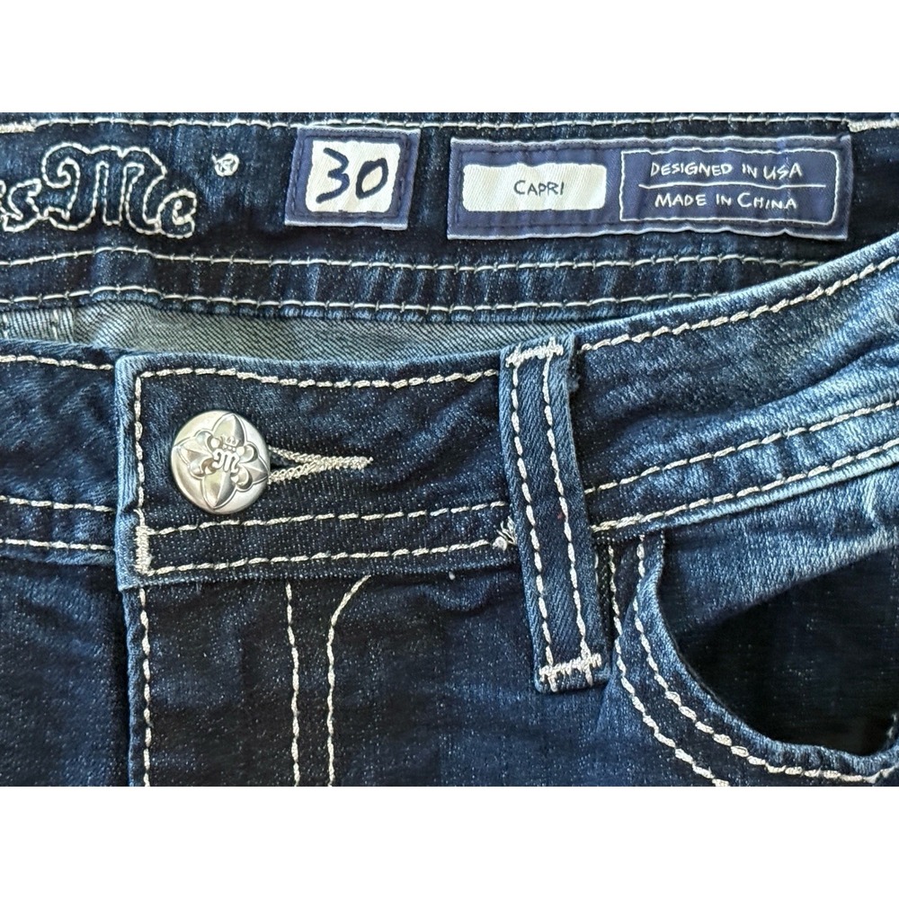 Miss ME Easy Capri Denim Blue Jeans Womens Size 30x25 Fits Embroidered (43) - Picture 8 of 9